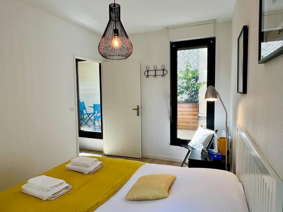 Apartamento Le Nid D'Erlon - Reims Exterior foto